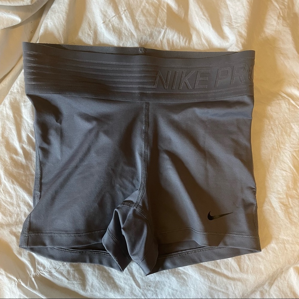 Gray Nike Pro Drifit Spandex